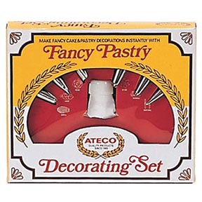 CAKE DECORATING SET, 8 PIECE